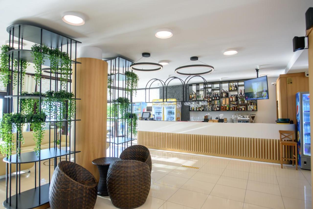 Hotel Tomis Mamaia Luaran gambar