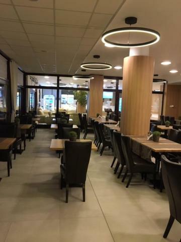 Hotel Tomis Mamaia Luaran gambar